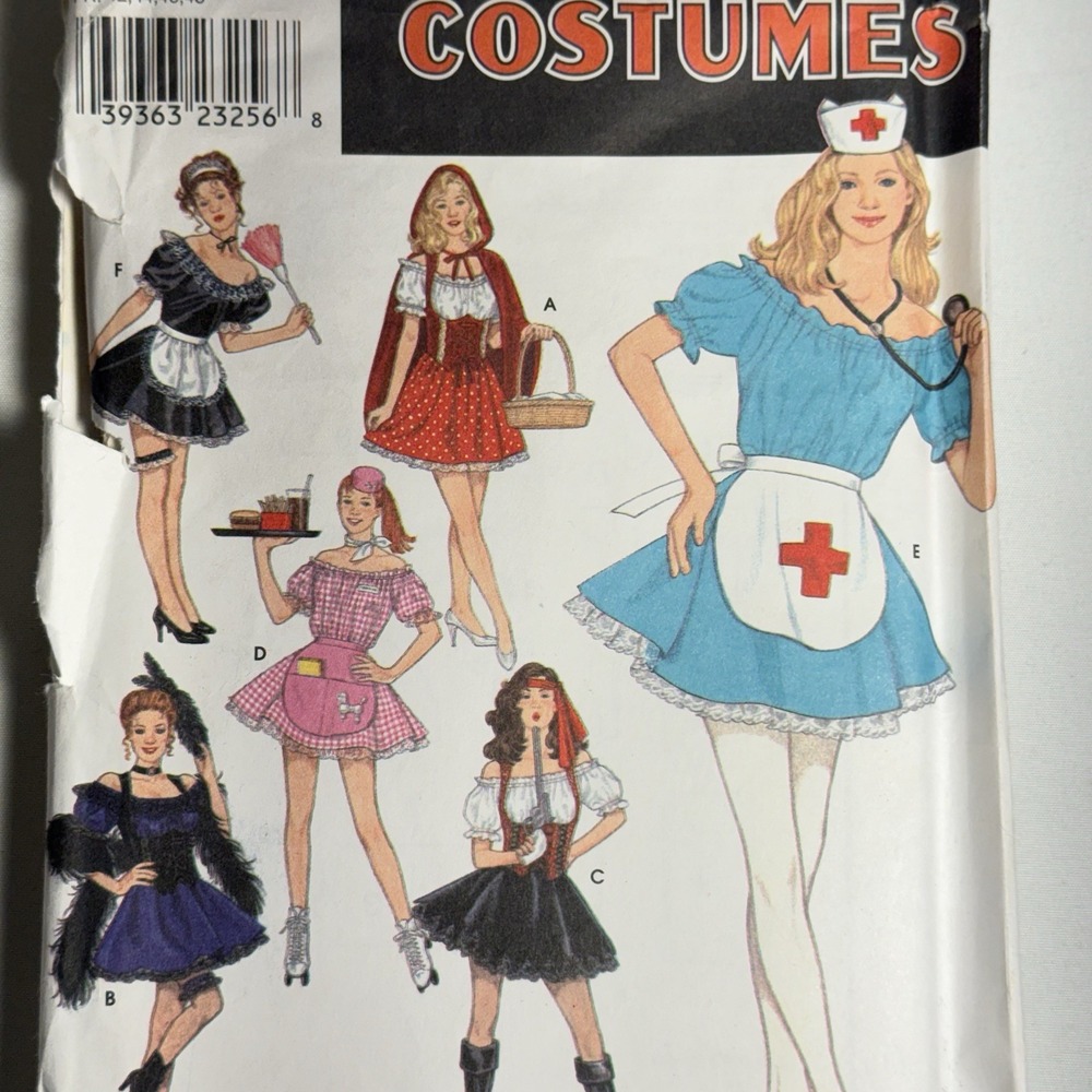 Vintage Costume Sewing Patterns Lot of 4 Various Costumes & Sizes Halloween - Picture 8 of 10